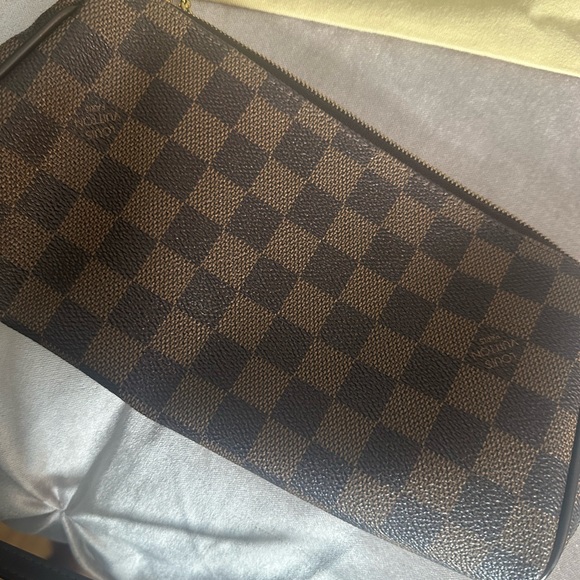 Authentic EVA DAMIER Louis Vuitton bag - Picture 4 of 8